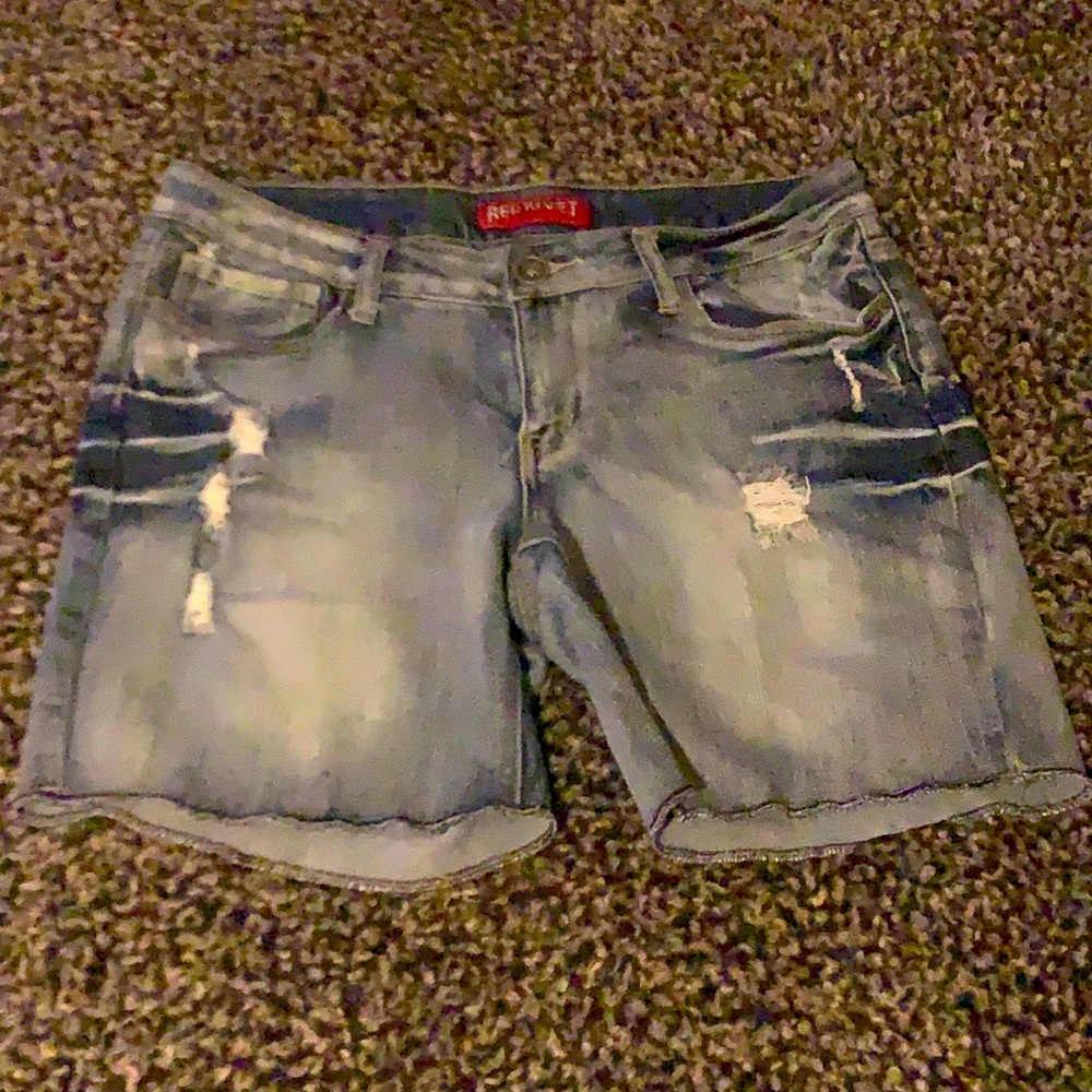 Juniors Cut-Off Distressed Jean Shorts